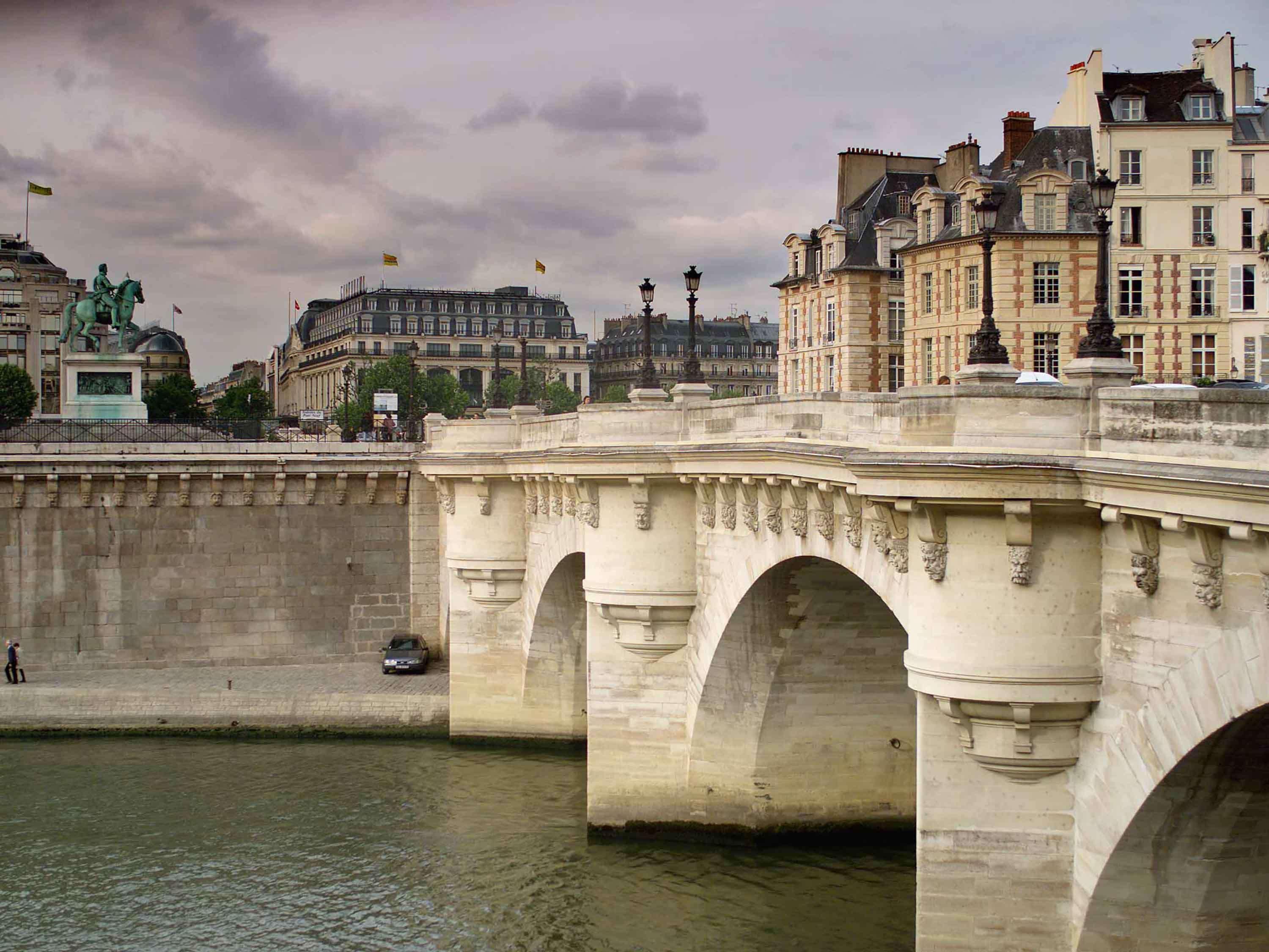 Mercure Paris Notre Dame Saint Germain Des Pres Bagian luar foto
