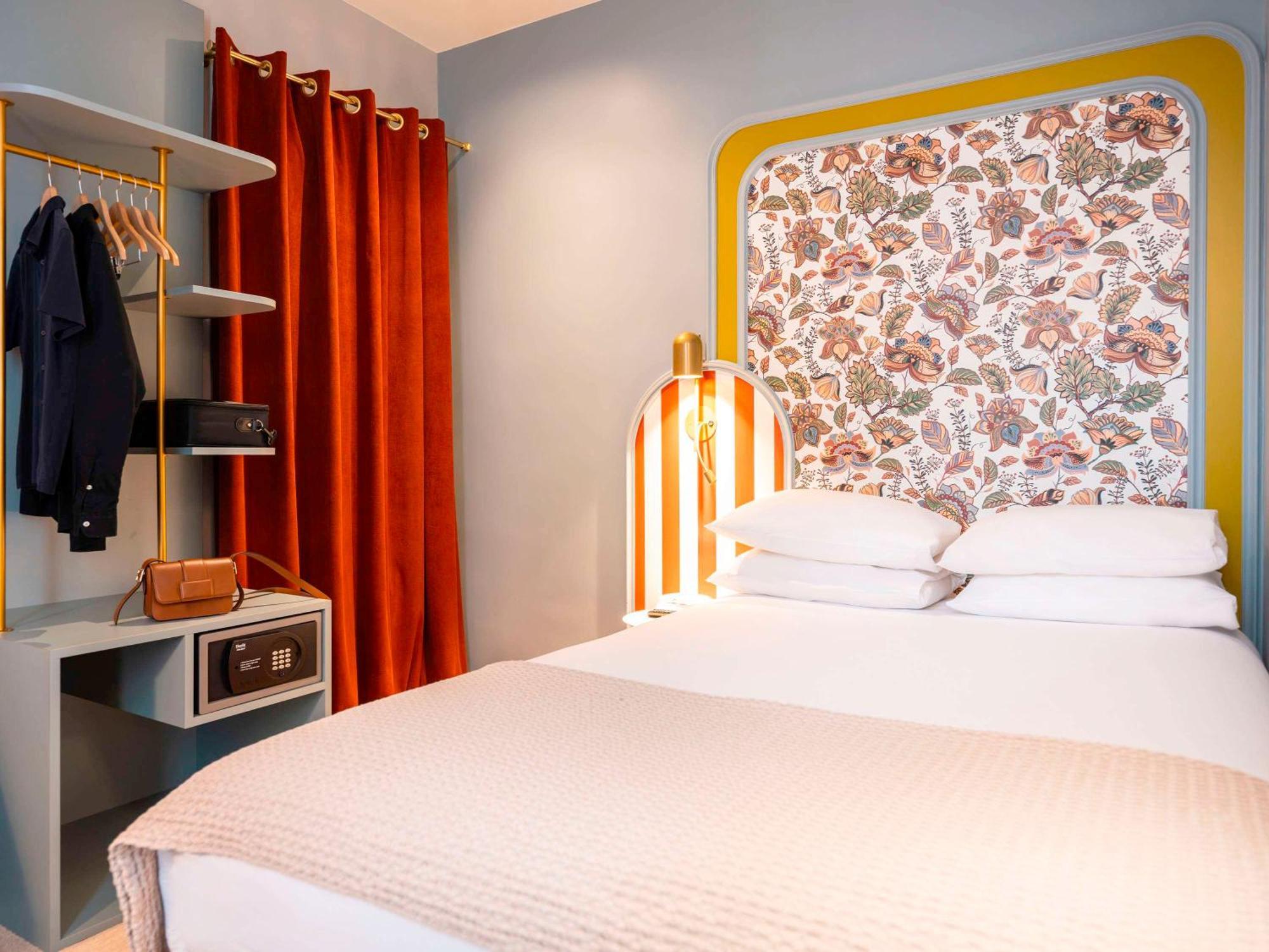 Mercure Paris Notre Dame Saint Germain Des Pres Bagian luar foto